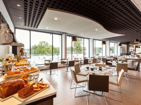 Novotel Limoges Le Lac Hotel in Limoges