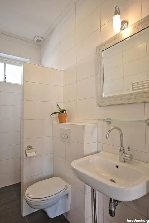 Studio Zuidstraat 3 - baddomburg Apartment in Domburg