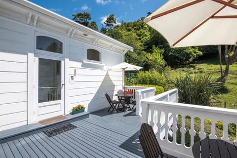 Sennen House Boutique Accommodation Bed and Breakfast in Picton