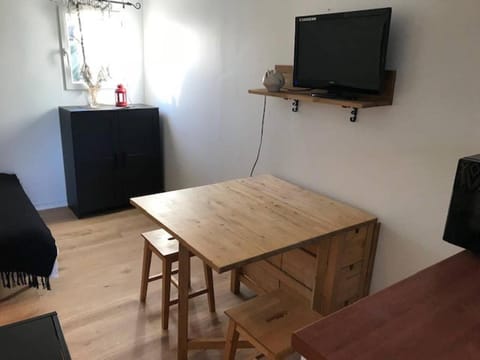 Studio indépendant près cap canaille avec terrasse Apartment in La Ciotat