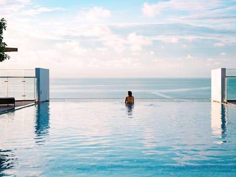 Pool view, Swimming pool