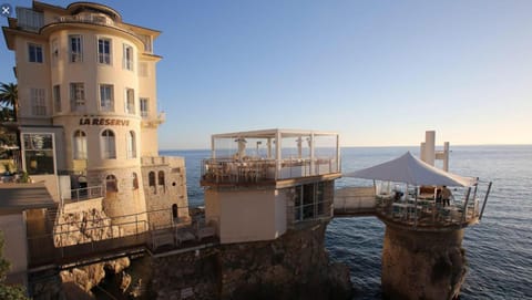 Calme et Cosy appart proche plage quartier port Condo in Nice