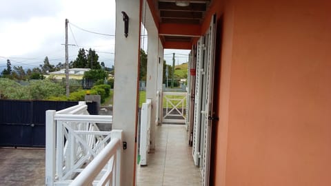 Maison de 5 chambres avec jardin clos et wifi a La Plaine des Cafres House in Réunion