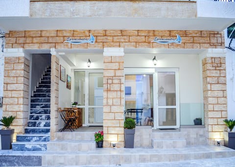 Property building, Facade/entrance, Off site, Street view