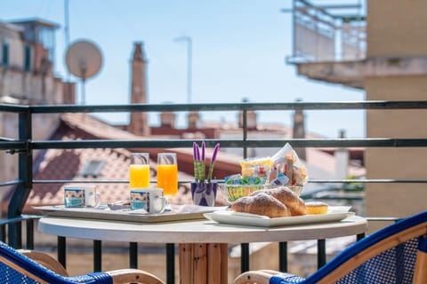 Balcony/Terrace, Breakfast