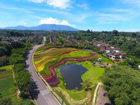 Vimala Hills Resort Cozy Villa Puncak Gadog Bogor Villa in West Java