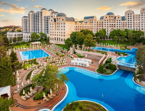 Day, Natural landscape, Pool view, Swimming pool