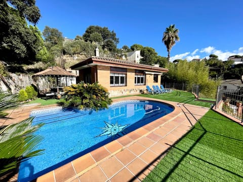 CASA PARAÍSO PISCINA TRANQUILIDAD House in Maresme