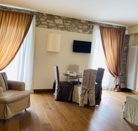 Oreste Suite Bed and Breakfast in Lazise