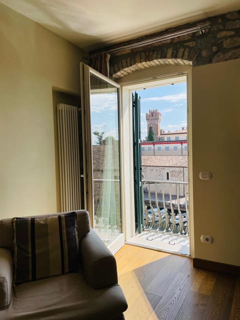 Oreste Suite Bed and Breakfast in Lazise