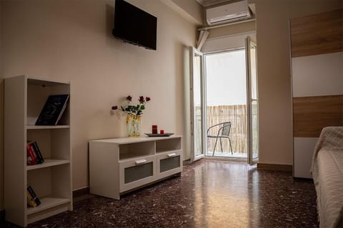 Your apartment in Athens (Next to Metro & Acropolis) Apartment in Kallithea