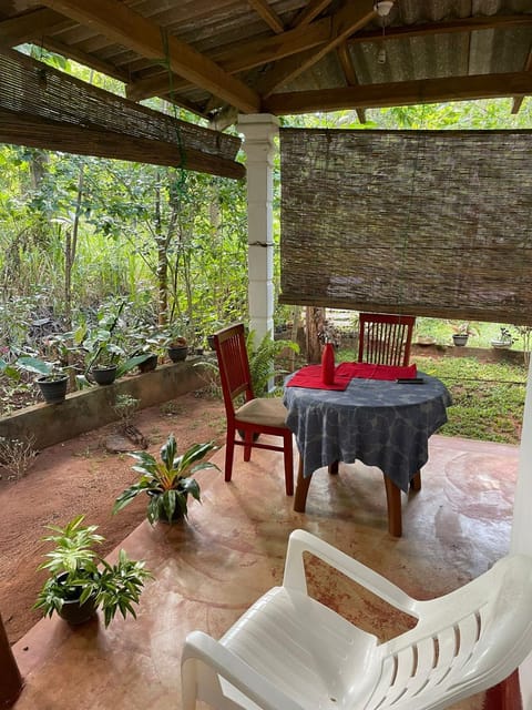 Thilina Homestay Bed and Breakfast in Dambulla