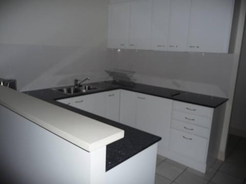 City Getaway 3 Bedroom Adelaide's East End Apartamento in Adelaide