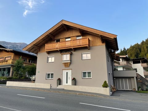 Property building, Day