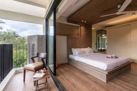 Villa Foresta by StayVista with Modern decor, Swimming pool & Expansive lawn for a perfect escape Villa in Lonavla