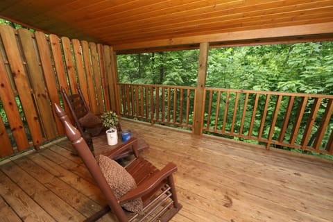 Simply Irresistible House in Pigeon Forge