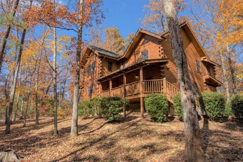 Hidden Mountain House in Pigeon Forge