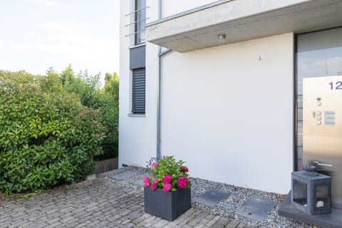BodenSEE Apartment Überlingen "Bauhaus über der Stadt" Condo in Überlingen