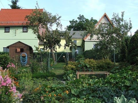 Property building, Garden