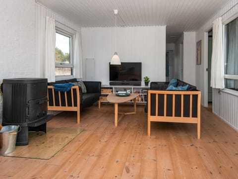 6 person holiday home in Henne House in Henne Kirkeby