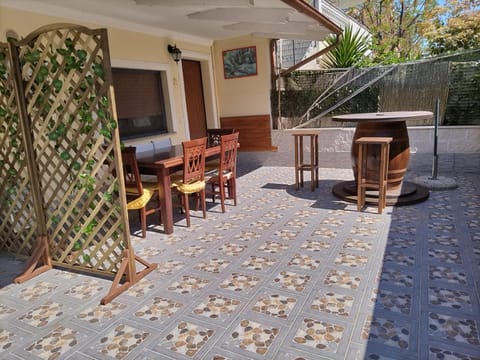 2 bedrooms apartement at Montesilvano 50 m away from the beach with furnished terrace and wifi Apartamento in Montesilvano