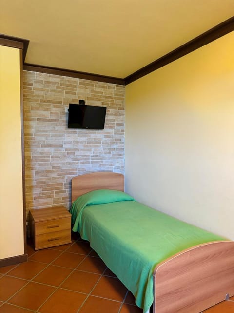 Bed, TV and multimedia