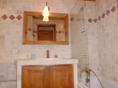 Appart 5p Courchevel 1850, skis aux pieds et parking - FR-1-514-11 Apartment in Saint-Bon-Tarentaise