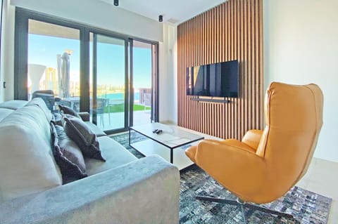 Luxury Apartment with private hot tub by Poniente Beach Apartamento in Benidorm