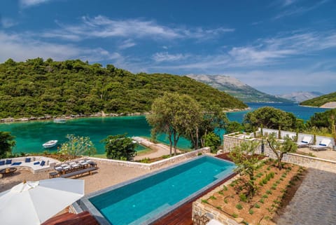 Beachfront Villa Feodora Grande with Pool Villa in Dubrovnik-Neretva County