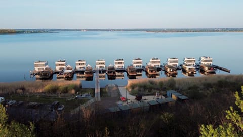 Bird's eye view, Lake view