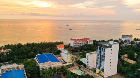 Bird's eye view, Sea view