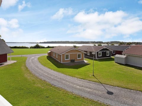 6 person holiday home on a holiday park in Gr sten Maison in Sønderborg