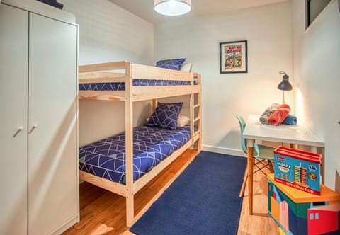 Bed, Photo of the whole room, Seating area, Bedroom, children, bunk bed, wardrobe