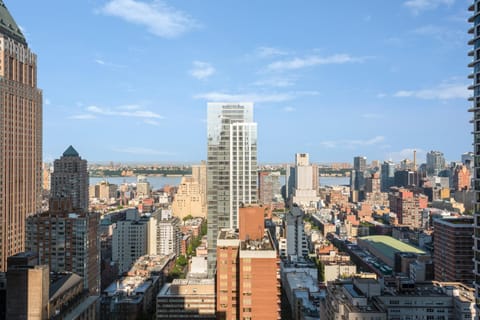 View (from property/room), City view, River view, Street view, Quiet street view