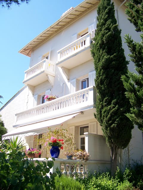 Spring, Balcony/Terrace