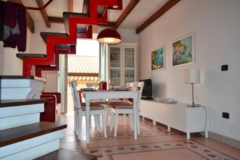 La "Casetta Rossa del Borgo" Tropea Eigentumswohnung in Tropea