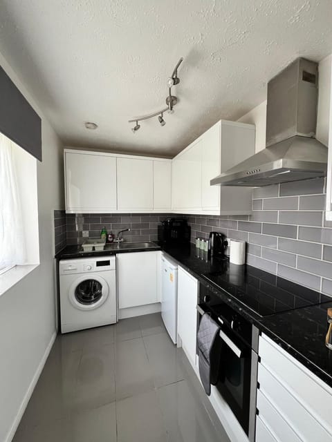 Luxury Studio Flat in Alperton Apartment in Wembley