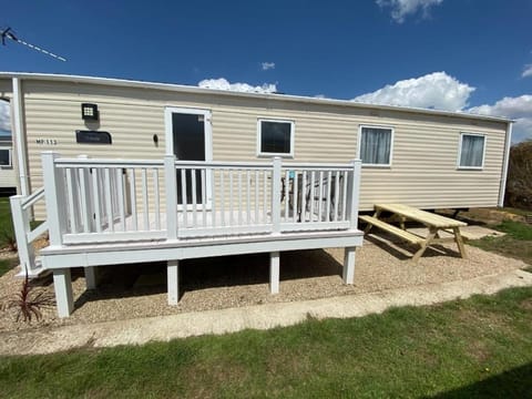 Property building, Balcony/Terrace