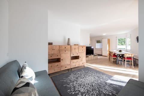 Agrimonia - 5,5-Zi Duplex Wohnung bis 9 Personen mit eigenem Garten Eigentumswohnung in Davos