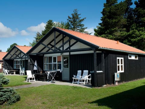 6 person holiday home on a holiday park in V ggerl se House in Væggerløse
