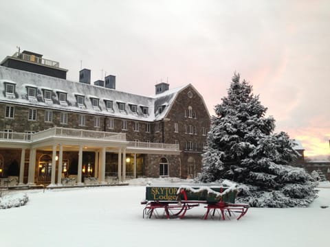 Facade/entrance, Winter, Sunset