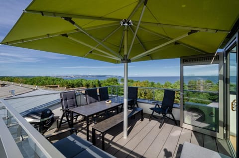 FeWo Prora - Camelot Penthouse Apartment in Binz