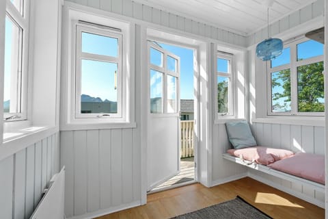 Hus på vakre Ramberg fra 1904 Casa in Lofoten