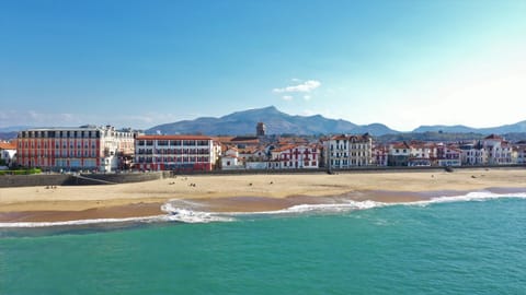 Facade/entrance, Neighbourhood, Bird's eye view, Beach, Sea view