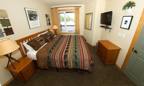 Juniper Springs Lodge #543 House in Mammoth Lakes