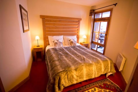 Huge Superior 4 Bedroom Apartment, Arc 1950, Les Arc, Spaciously Sleeps 8 to 10 over two floors, Ski In Ski Out Apartment hotel in Bourg-Saint-Maurice