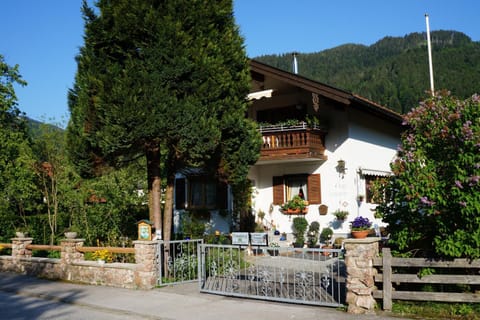Ferienwohnung Haus Jennerwein Condo in Aschau im Chiemgau