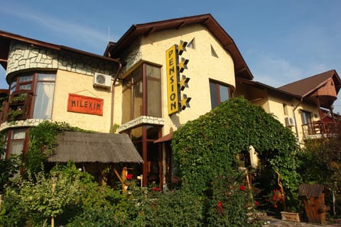 Pensiunea Milexim Bed and Breakfast in Cluj County