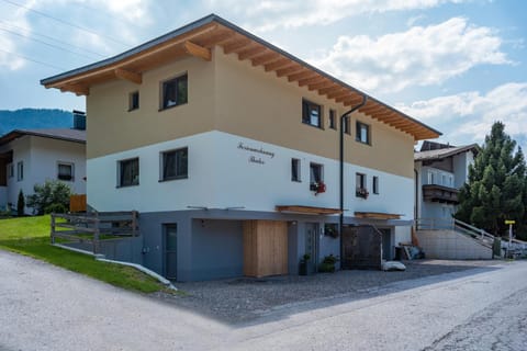 Property building, Facade/entrance, Summer