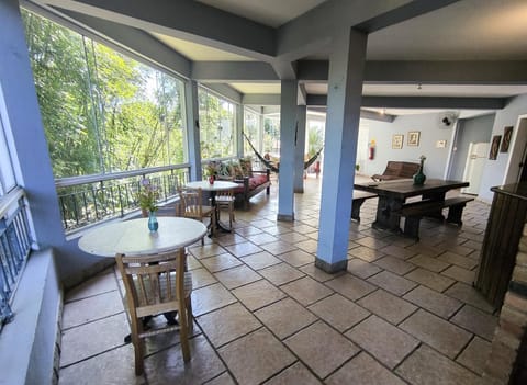 BBQ facilities, Kitchen or kitchenette